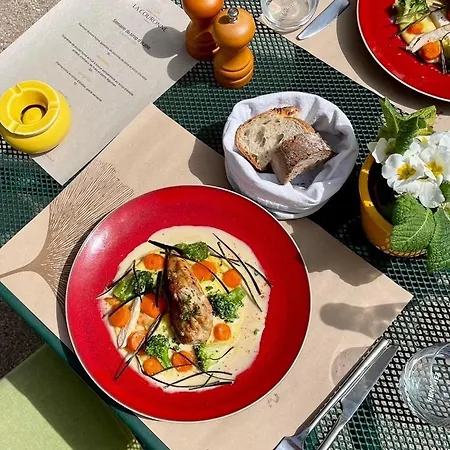 Zajazd Communale De La Couronne Yvorne